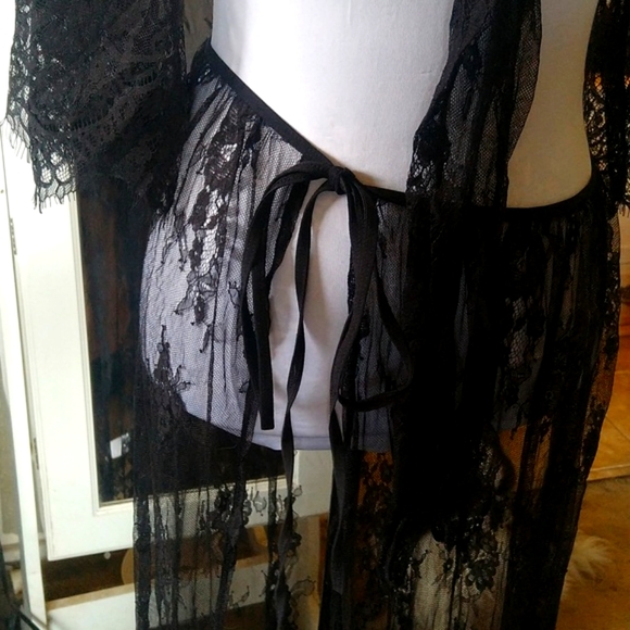 Eyelash Lace Skirt Set - Picture 3 of 5